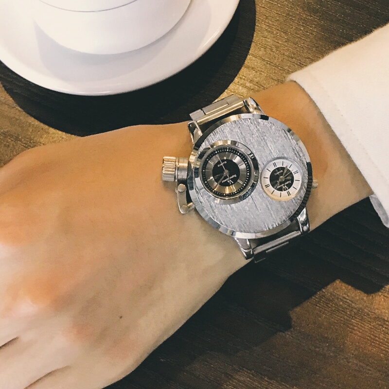 【雙機芯兩地時間】【拉絲大錶盤】日式原宿街頭個性雙機芯時間顯示拉絲錶盤男手錶